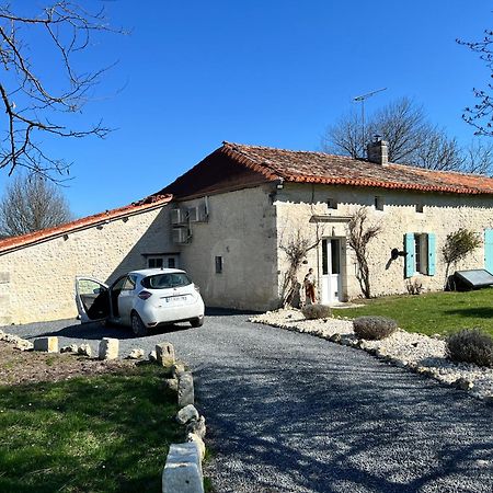 Chez Magitte Une Chambre A Louer Bardenac Exteriér fotografie