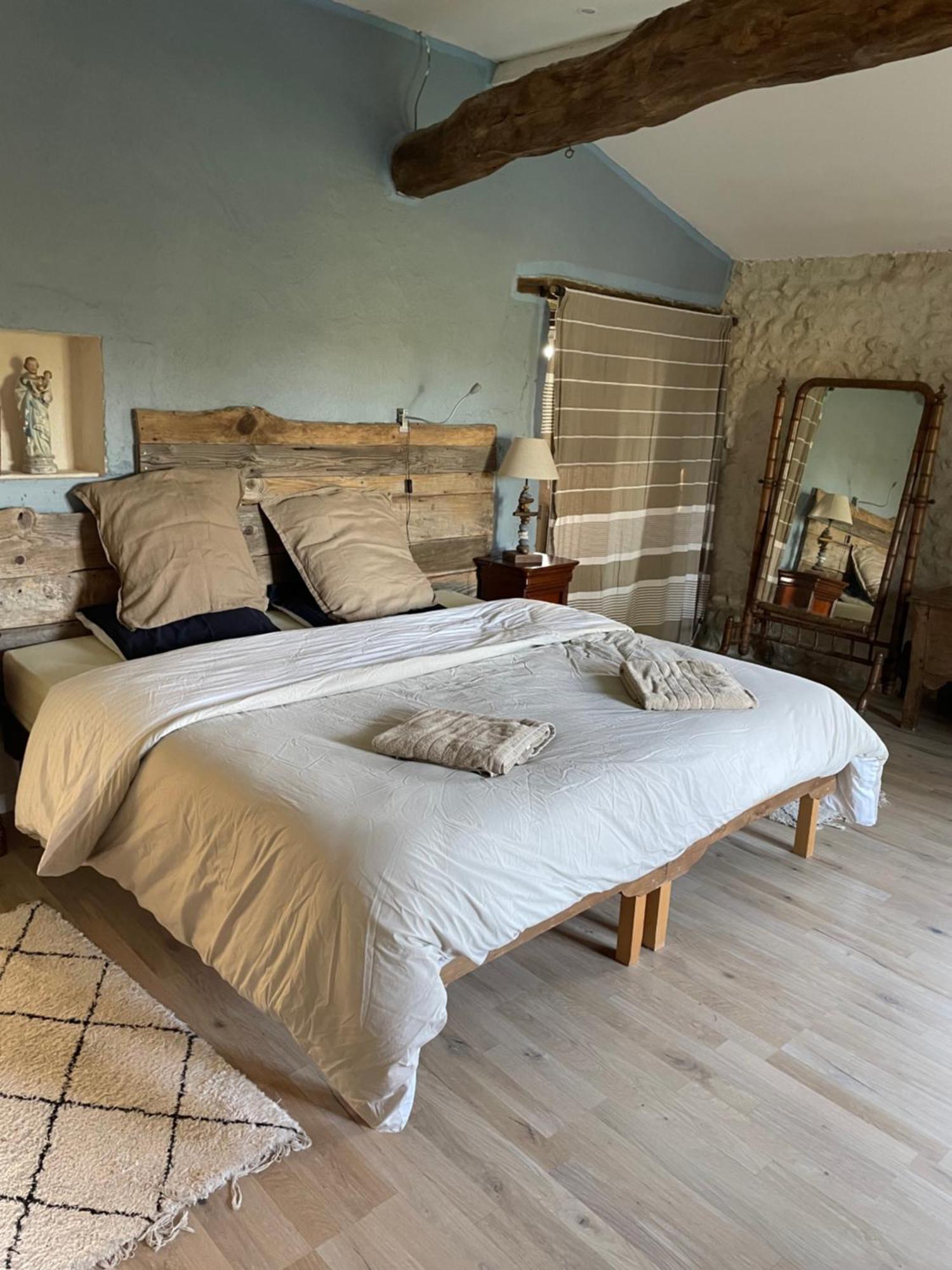 Chez Magitte Une Chambre A Louer Bardenac Exteriér fotografie